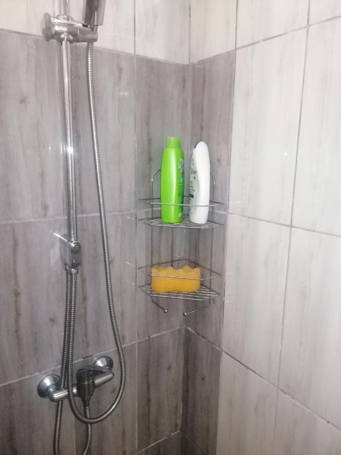 AmigoHD² Appartement Hunedoara Buitenkant foto